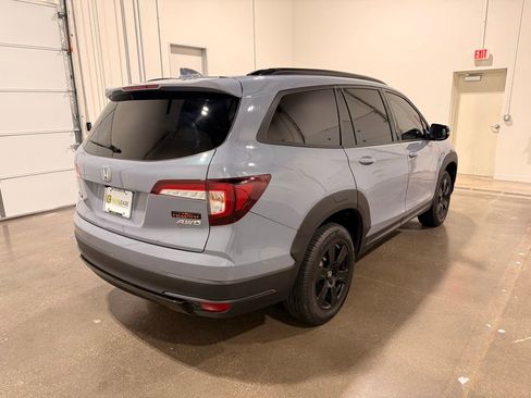 Used 2022 Honda Pilot TrailSport image 5