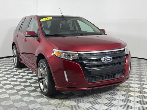 Used 2013 Ford Edge Sport w/ Driver Entry Pkg FWD image 3