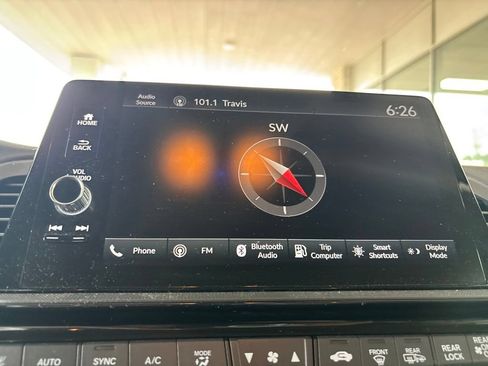 Used 2025 Honda Odyssey EX-L image 18