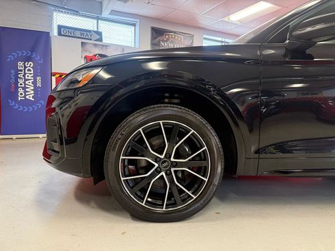 Used 2023 Audi SQ5 Premium Plus w/ Premium Plus Package AWD/4WD image 18