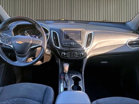 Used 2022 Chevrolet Equinox LT FWD image 17