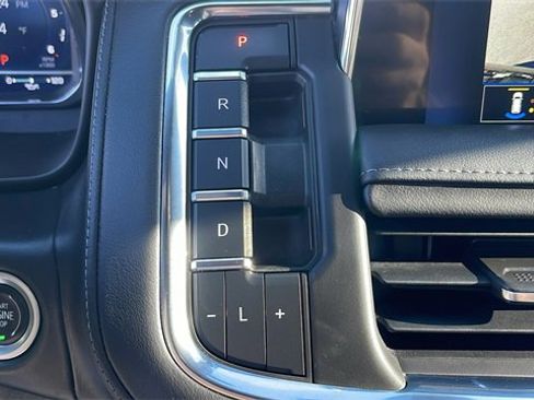 Used 2022 Chevrolet Tahoe LT w/ Luxury Package image 20