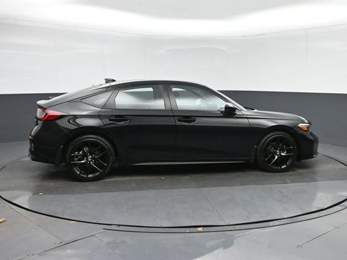 Used 2025 Honda Civic Sport image 8