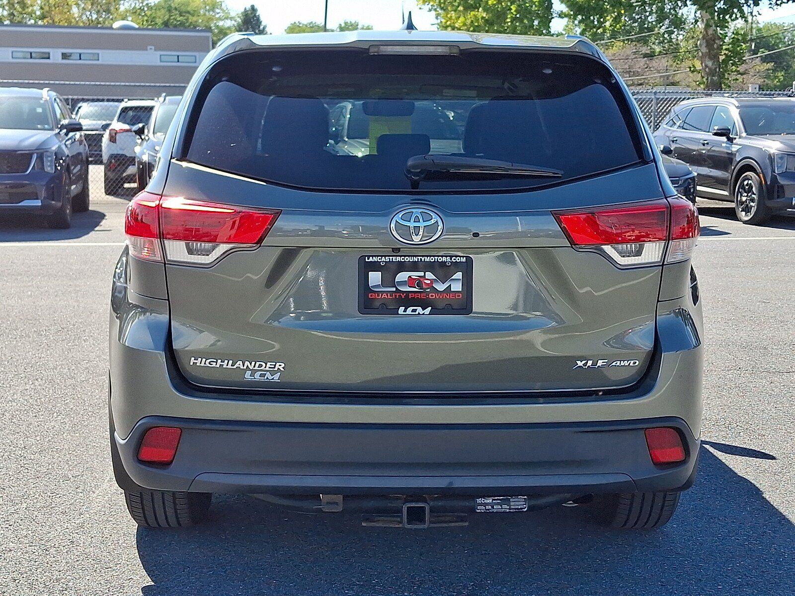 Used 2019 Toyota Highlander XLE AWD/4WD image 5
