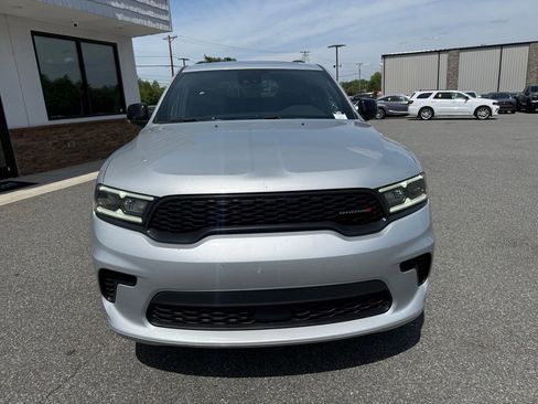 Used 2024 Dodge Durango GT RWD image 9