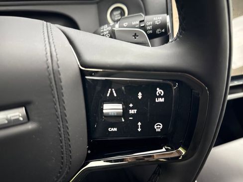 New 2026 Land Rover Range Rover Velar Dynamic SE image 21