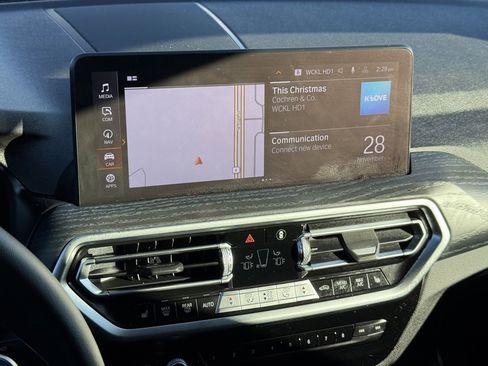 Used 2023 BMW X4 xDrive30i w/ Convenience Package image 12