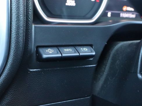 Used 2021 Chevrolet Silverado 1500 High Country w/ Technology Package image 14