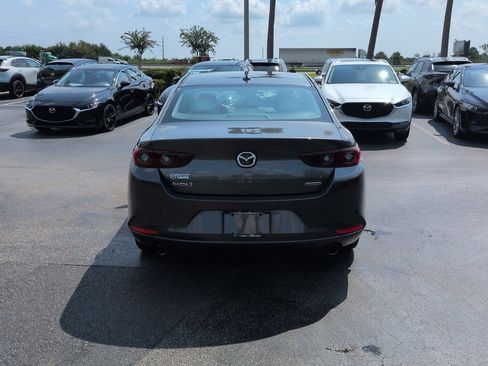 Used 2022 MAZDA MAZDA3 s FWD image 5
