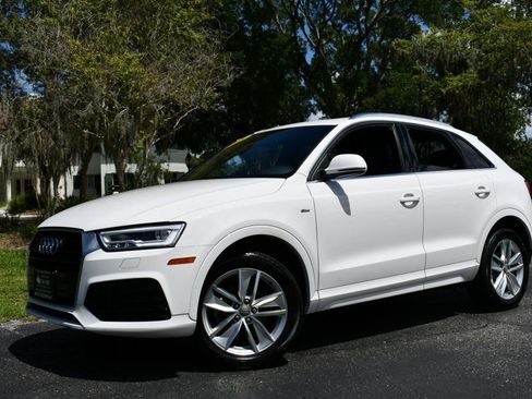 Used 2018 Audi Q3 2.0T Premium Plus w/ Premium Plus Package AWD/4WD image 22
