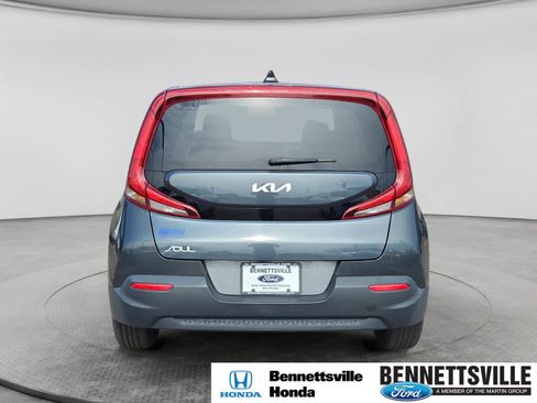 Used 2022 Kia Soul LX FWD image 6