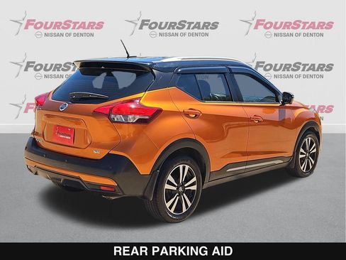 Used 2020 Nissan Kicks SR w/ SR Premium Package FWD image 4