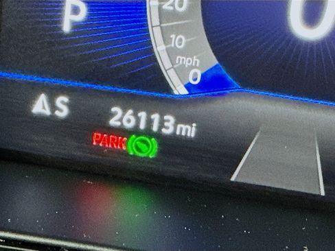 Used 2023 Volkswagen Taos SE w/ Panoramic Sunroof Package image 18