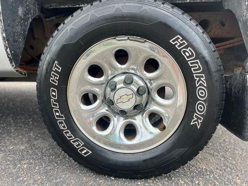 Used 2011 Chevrolet Silverado 1500 LS RWD image 23