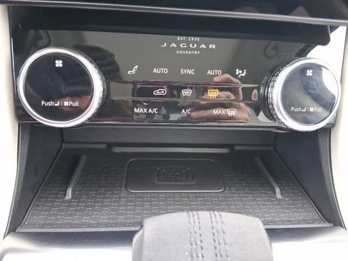 Used 2023 Jaguar F-PACE R-Dynamic S AWD/4WD image 23