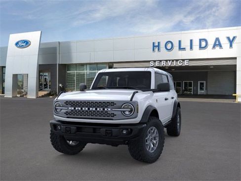 New 2025 Ford Bronco Badlands image 2