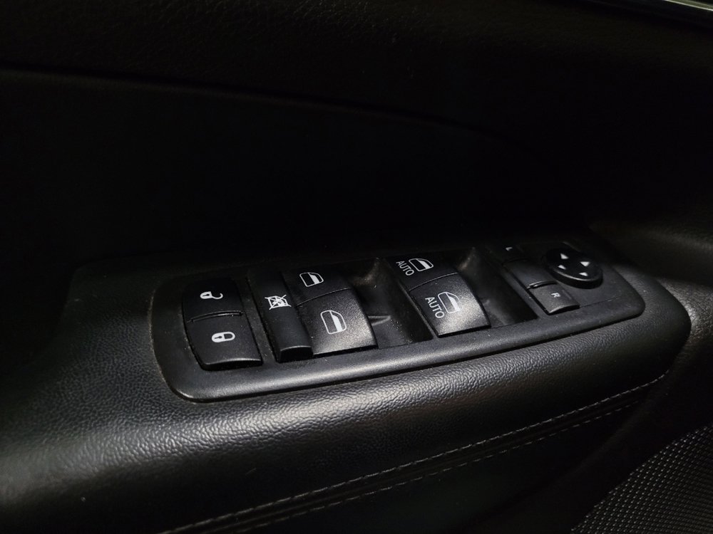 Used 2019 Jeep Grand Cherokee Limited AWD/4WD image 27