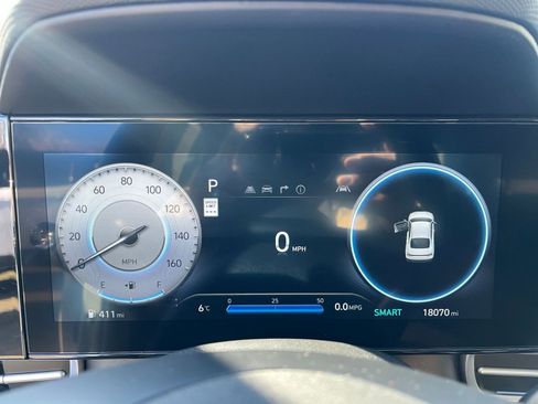 Used 2025 Hyundai Elantra Limited image 43