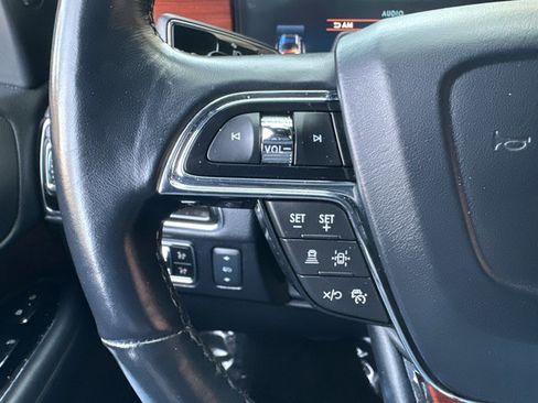 Used 2024 Lincoln Navigator L 4WD image 19