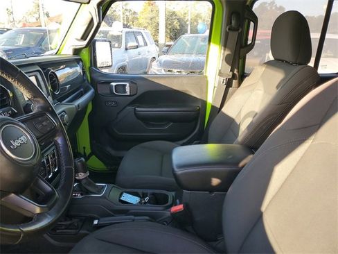Used 2021 Jeep Gladiator Willys image 13