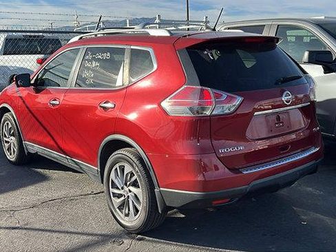 Used 2016 Nissan Rogue SL w/ SL Premium Package image 3