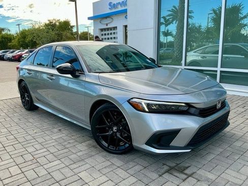 Used 2023 Honda Civic Sport image 1