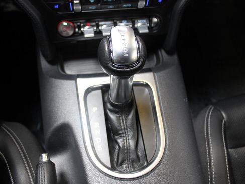 Used 2021 Ford Mustang Premium image 23