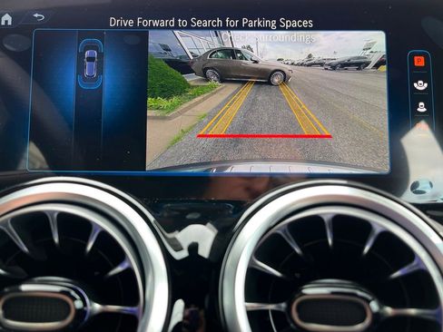 Certified 2025 Mercedes-Benz GLA 35 AMG GLA 35 AMG image 65