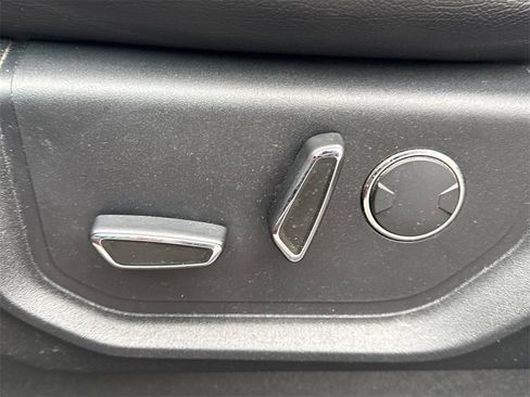 Used 2016 Ford F150 XLT w/ Equipment Group 302A Luxury image 23