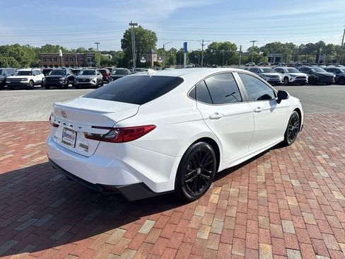 Used 2025 Toyota Camry SE w/ Convenience Package FWD image 36