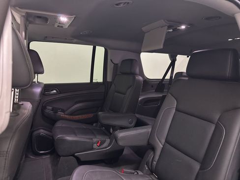 Used 2019 Chevrolet Suburban Premier image 50