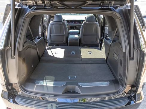 Used 2026 Cadillac Escalade V AWD/4WD image 82