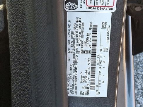 Used 2017 Ford Fiesta Titanium image 29