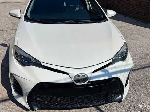 Used 2017 Toyota Corolla SE FWD image 5