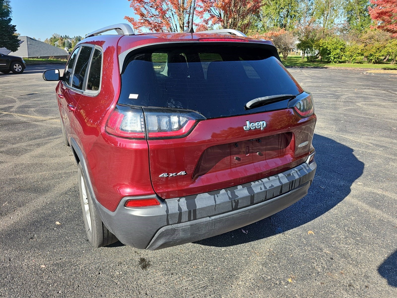 Used 2021 Jeep Cherokee Latitude AWD/4WD image 3