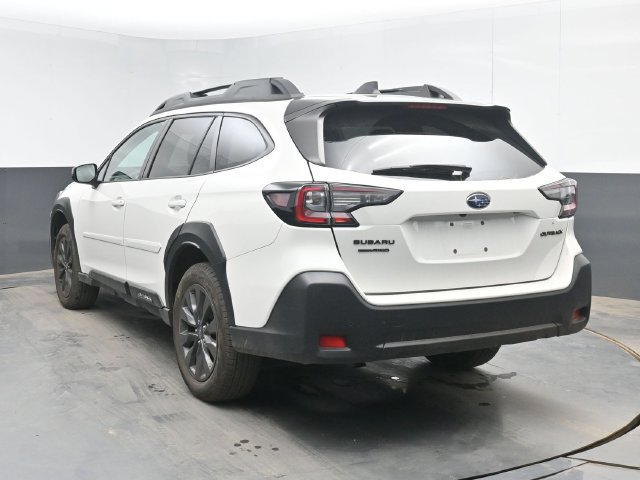 Used 2025 Subaru Outback Onyx Edition AWD/4WD image 7