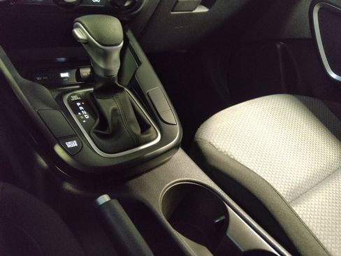 Used 2025 Kia Soul LX image 26