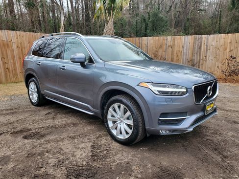 Used 2018 Volvo XC90 T6 Momentum w/ Momentum Plus Package image 13