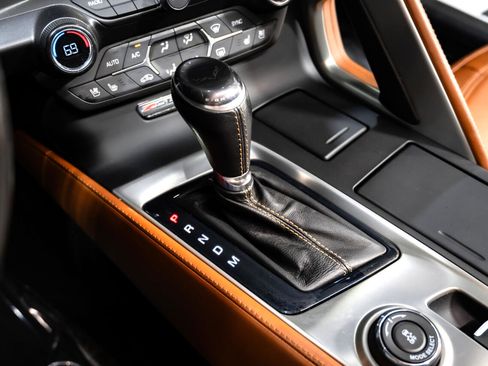 Used 2015 Chevrolet Corvette Z06 w/ 3LZ Preferred Equipment Group image 29