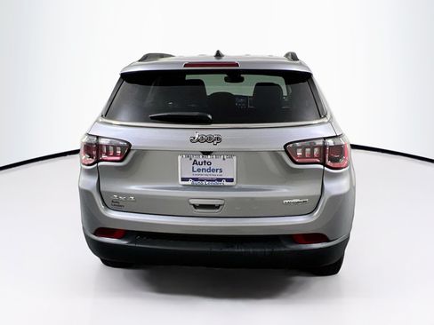Used 2022 Jeep Compass Latitude AWD/4WD image 6