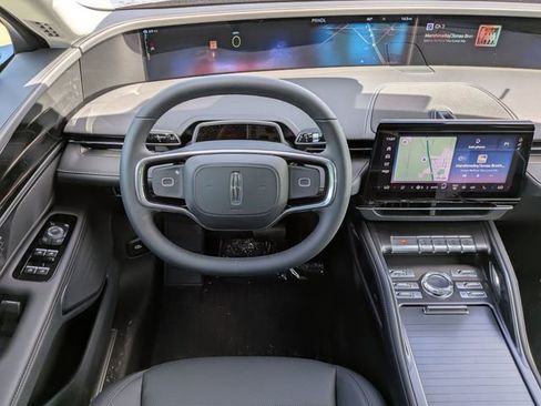 New 2026 Lincoln Nautilus Premier AWD/4WD image 15