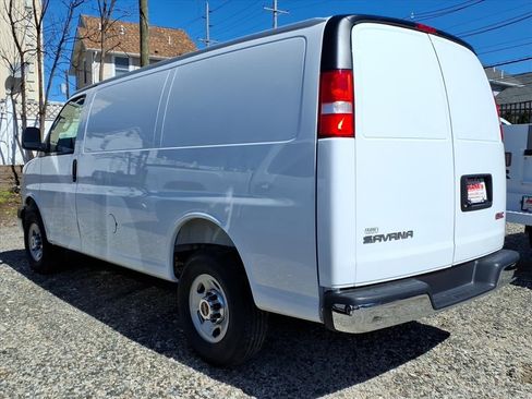 New 2026 GMC Savana 2500 w/ Driver Convenience Package image 4