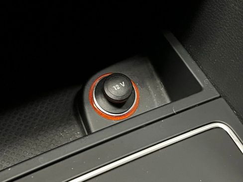 Used 2014 Volkswagen Passat 2.5 S image 9