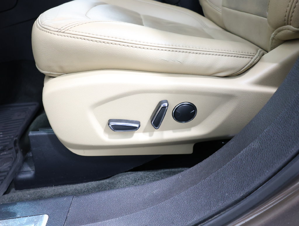 Used 2016 Ford Explorer Limited AWD/4WD image 14