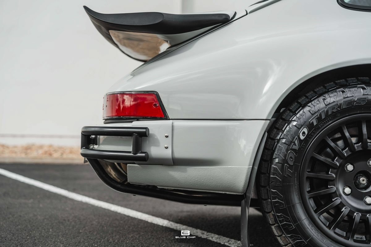 Used 1989 Porsche 911 Carrera RWD image 22