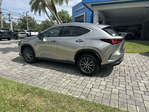 Used 2024 Lexus NX 250 FWD image 32