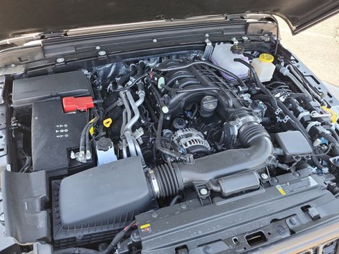 New 2025 Jeep Gladiator Sport image 21