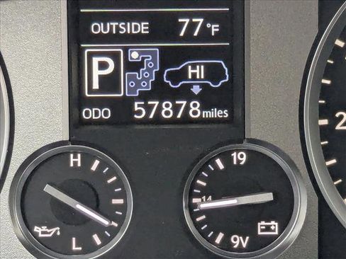 Used 2013 Lexus LX 570 4WD w/ Luxury Pkg image 5