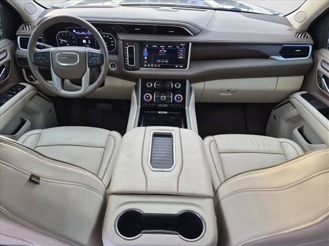 Used 2021 GMC Yukon Denali w/ Advanced Technology Package RWD image 18
