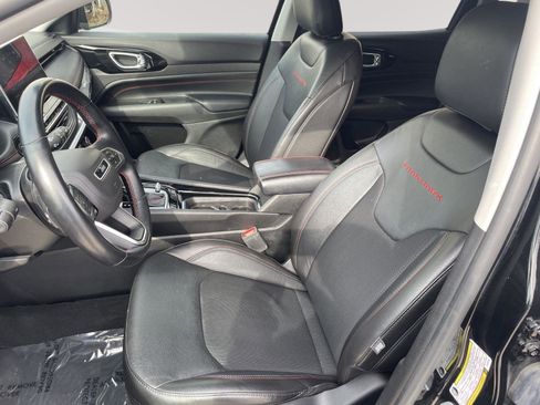 Used 2022 Jeep Compass Trailhawk w/ Sun and Sound Group image 10